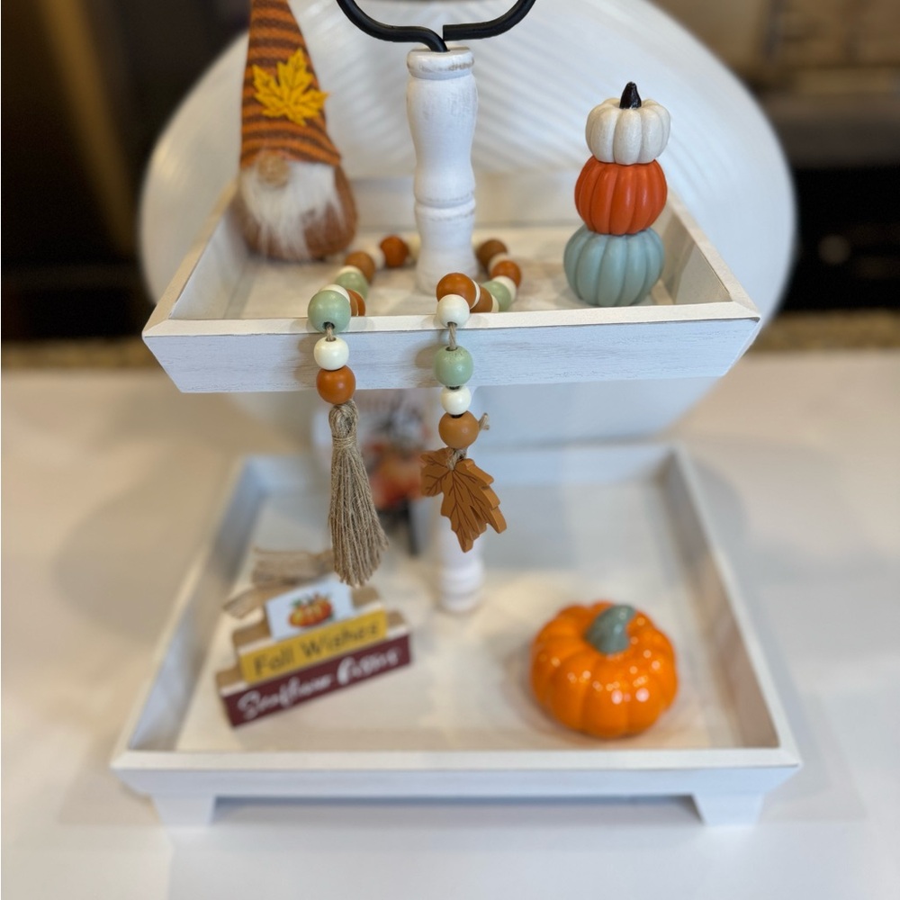 Charming Holiday Seasonal Fall Decor Set for Display NWT - Picture 2 of 8
